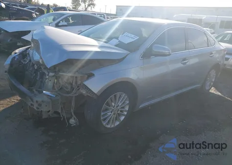 2015 Toyota Avalon Hybrid Limited from USA, damaged, VIN 4T1BD1EB3FU042978